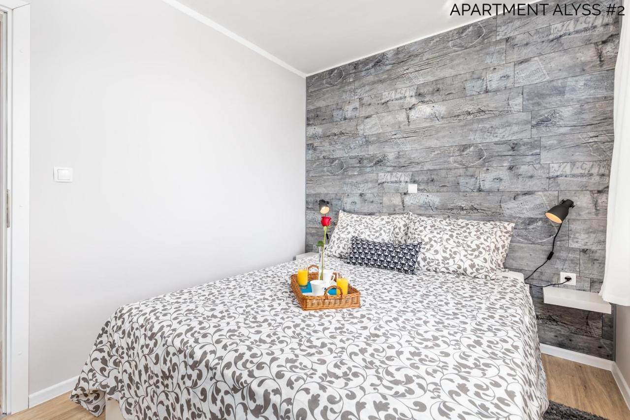 Apartments Alyss Lovran Exterior foto